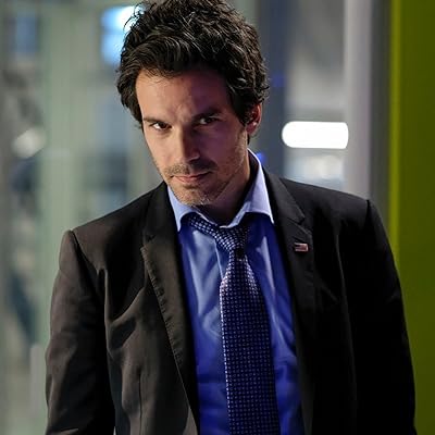 Santiago Cabrera